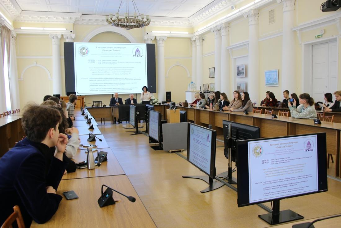 Будущие реставраторы создают концепции возрождения исторического наследия Томска