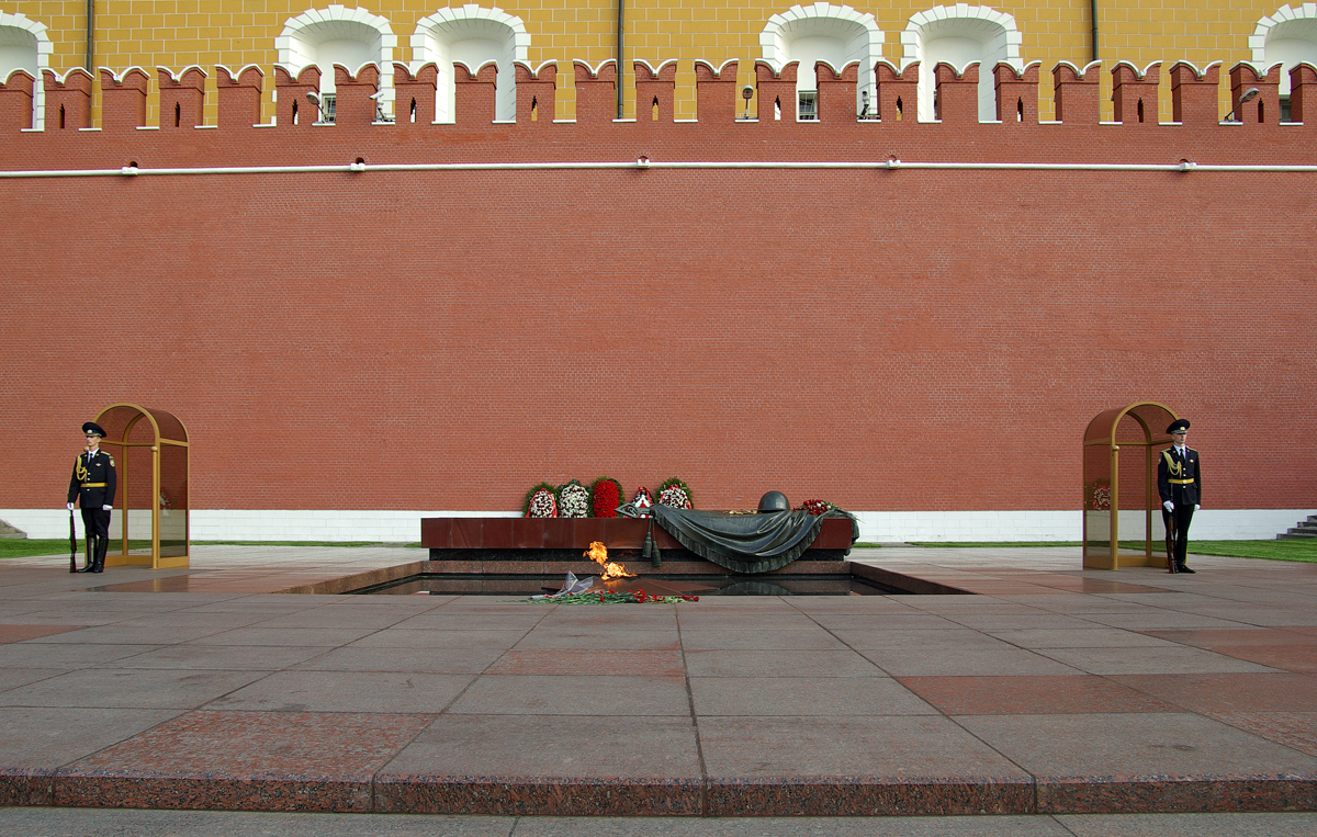 Красная площадь могила неизвестного солдата