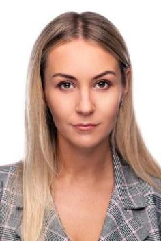 Анна Смирнова