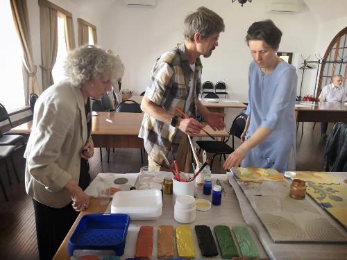 Завод художественных красок «Невская палитра»  представил материалы для реставрации в ЦНРПМ